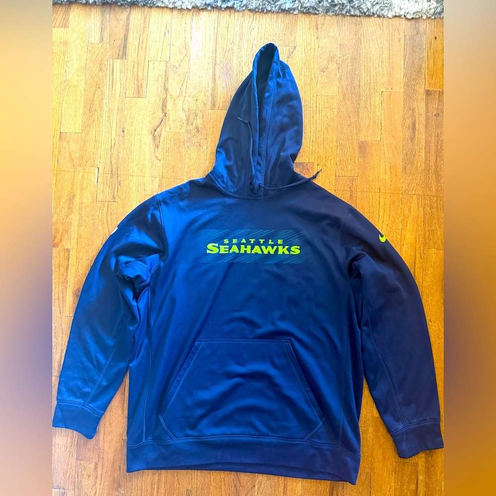 Nike Therma-Fit Navy Blue Sweatshirt